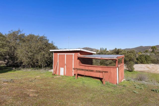 2115 Mother Grundy Truck Trl, Jamul, CA 91935