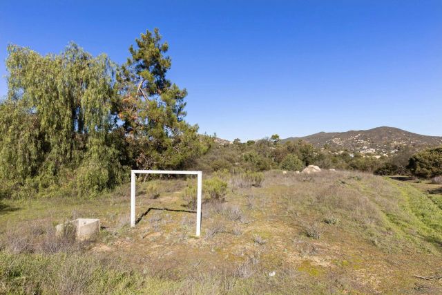 2115 Mother Grundy Truck Trl, Jamul, CA 91935