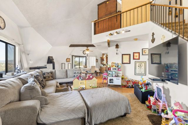 2115 Mother Grundy Truck Trl, Jamul, CA 91935