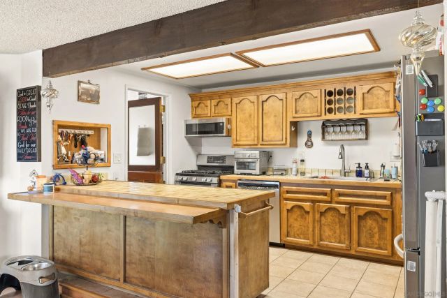 2115 Mother Grundy Truck Trl, Jamul, CA 91935