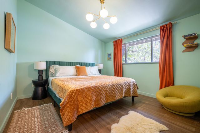 1706 Palma PLZ C, Austin, TX 78703