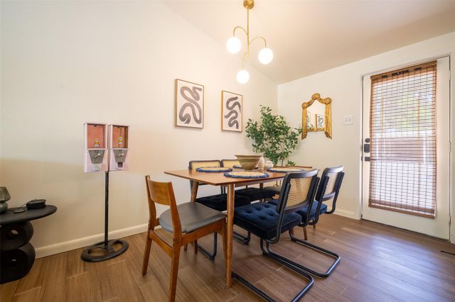 1706 Palma PLZ C, Austin, TX 78703