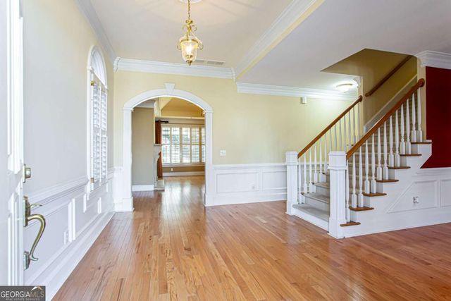 2100 Glenhurst Drive, Snellville, GA 30078