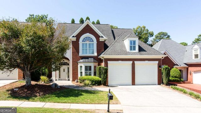 2100 Glenhurst Drive, Snellville, GA 30078