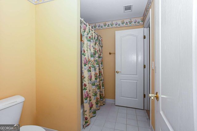 2100 Glenhurst Drive, Snellville, GA 30078
