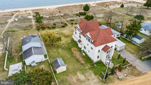 3095 CALVERT BLVD, Lusby, MD 20657