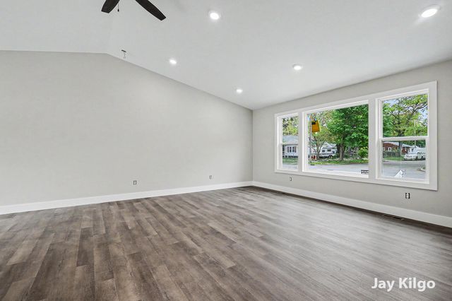 1284 James Avenue, Muskegon Twp, MI 49442