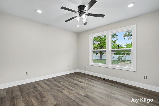 1284 James Avenue, Muskegon Twp, MI 49442