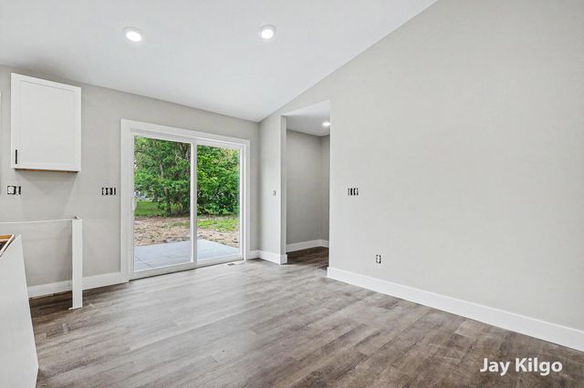 1284 James Avenue, Muskegon Twp, MI 49442