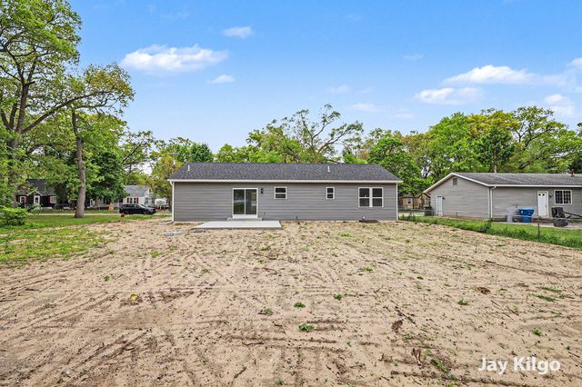 1284 James Avenue, Muskegon Twp, MI 49442
