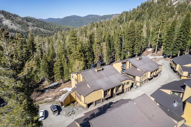 2090 Chalet Rd Unit 4, Alpine Meadows, CA 96146