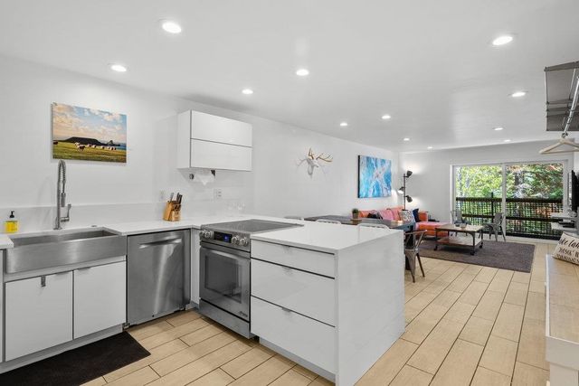 2090 Chalet Rd Unit 4, Alpine Meadows, CA 96146