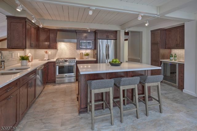 47 Woodland Rd, Mendham Twp., NJ 07960