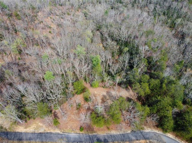 110 Buttercup Way, Sunset, SC 29685