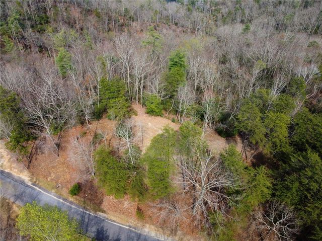 110 Buttercup Way, Sunset, SC 29685