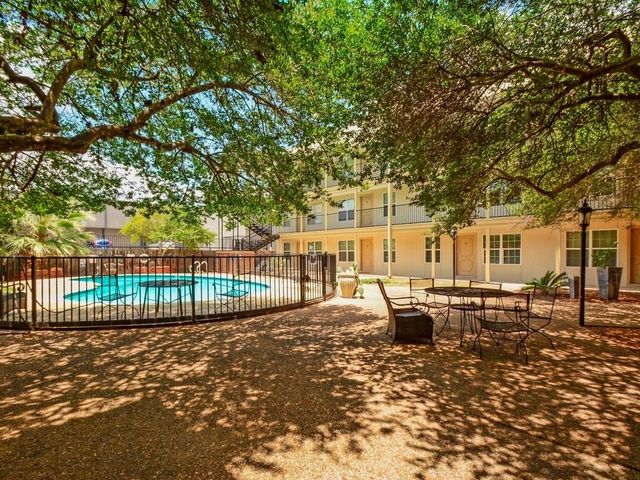 910 Duncan LN 26, Austin, TX 78705