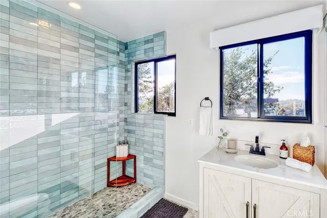 481 Heliotrope Drive, Lake Arrowhead, CA 92352