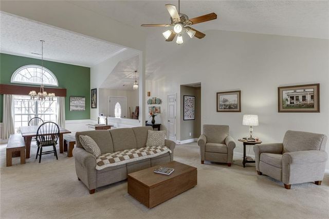 124 Edgewater Court, Braselton, GA 30517