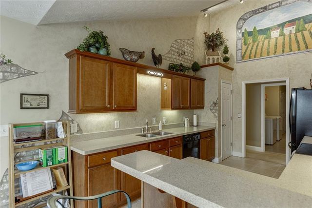 124 Edgewater Court, Braselton, GA 30517