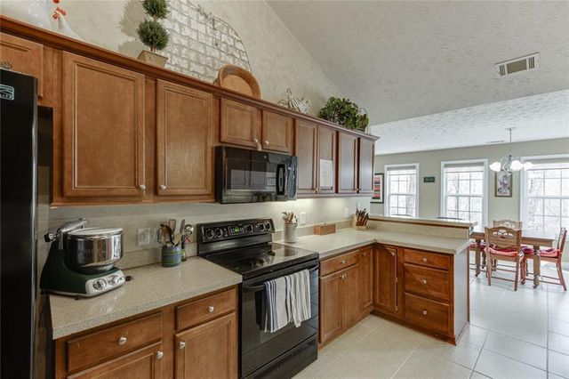 124 Edgewater Court, Braselton, GA 30517