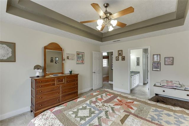 124 Edgewater Court, Braselton, GA 30517