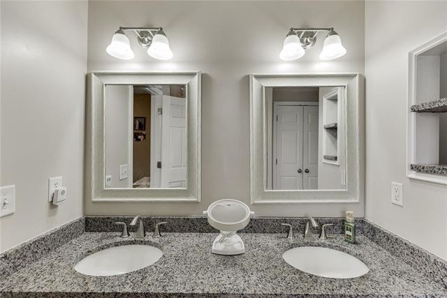 124 Edgewater Court, Braselton, GA 30517