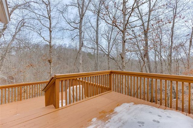 124 Edgewater Court, Braselton, GA 30517