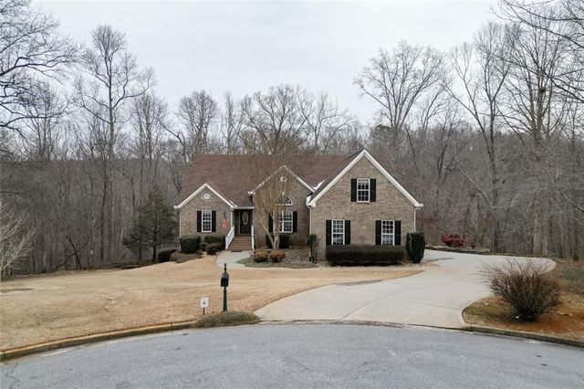 124 Edgewater Court, Braselton, GA 30517