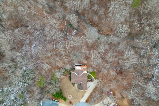 124 Edgewater Court, Braselton, GA 30517