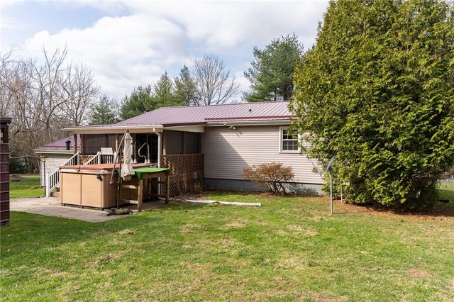 106 Willadell Rd, Delaware Twp, PA 16154