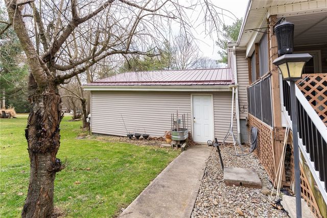 106 Willadell Rd, Delaware Twp, PA 16154