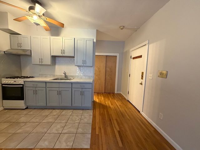 418 Massachusetts Ave 2, Boston, MA 02118