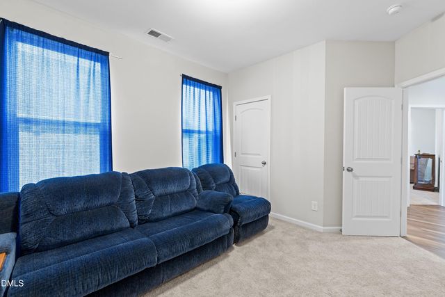 77 Carbone Lane, Clayton, NC 27527