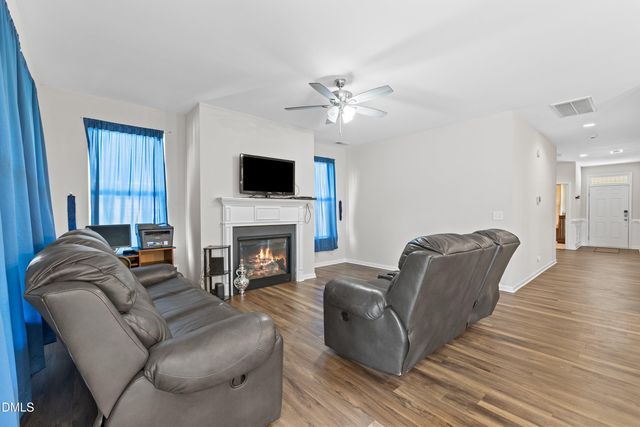 77 Carbone Lane, Clayton, NC 27527