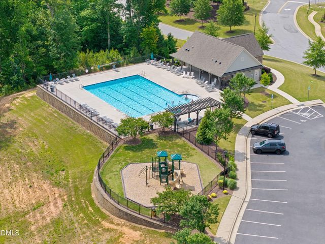 77 Carbone Lane, Clayton, NC 27527