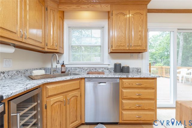 4104 Birchleaf Ct, Chester, VA 23831