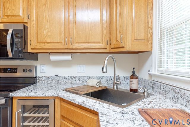 4104 Birchleaf Ct, Chester, VA 23831
