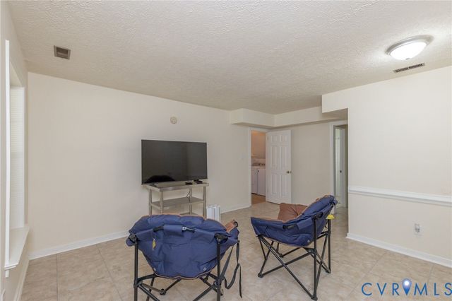 4104 Birchleaf Ct, Chester, VA 23831