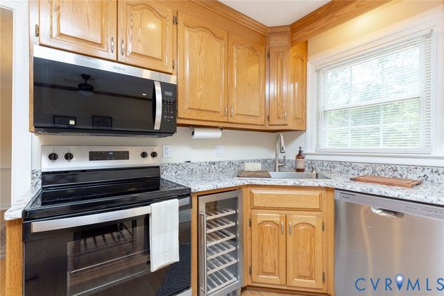 4104 Birchleaf Ct, Chester, VA 23831