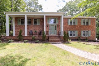 4104 Birchleaf Ct, Chester, VA 23831