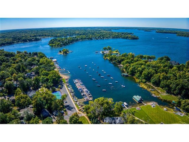 3610 Northome Avenue, Deephaven, MN 55391