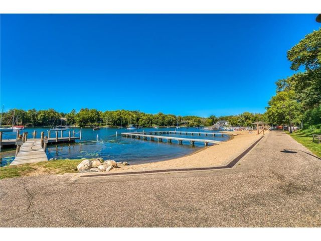 3610 Northome Avenue, Deephaven, MN 55391