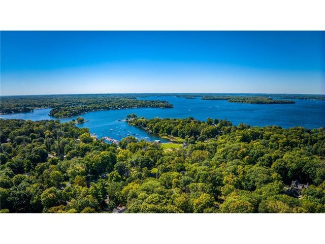 3610 Northome Avenue, Deephaven, MN 55391