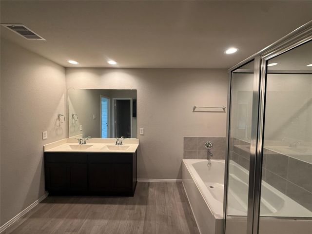 6806 Amber Cliff Lane, Richmond, TX 77469