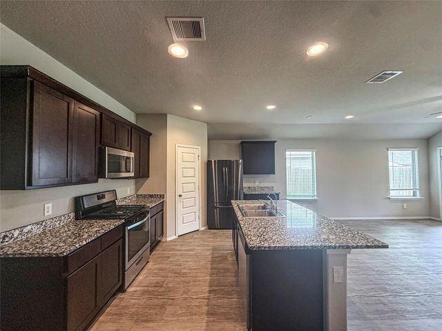 6806 Amber Cliff Lane, Richmond, TX 77469
