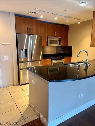 200 West Sahara Avenue 807, Las Vegas, NV 89102