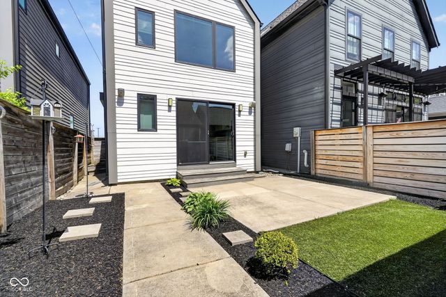 1417 E 11th Street, Indianapolis, IN 46201