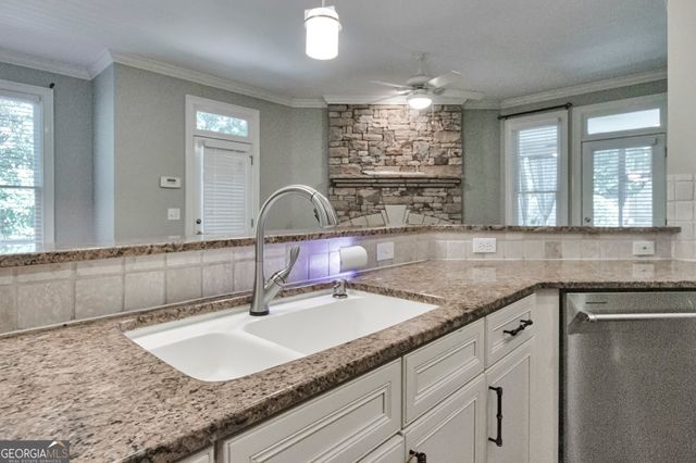 1421 Castlebrooke Way, Marietta, GA 30066