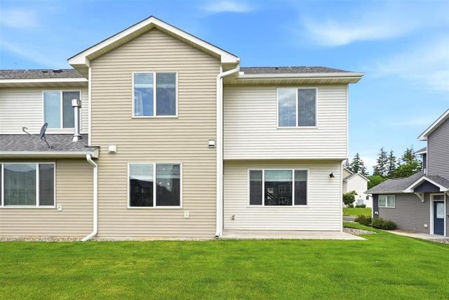 1710 Southpoint Lane, Hudson, WI 54016