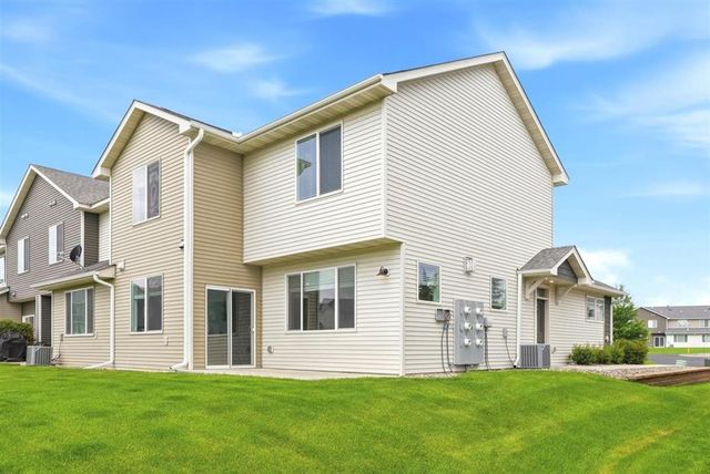 1710 Southpoint Lane, Hudson, WI 54016